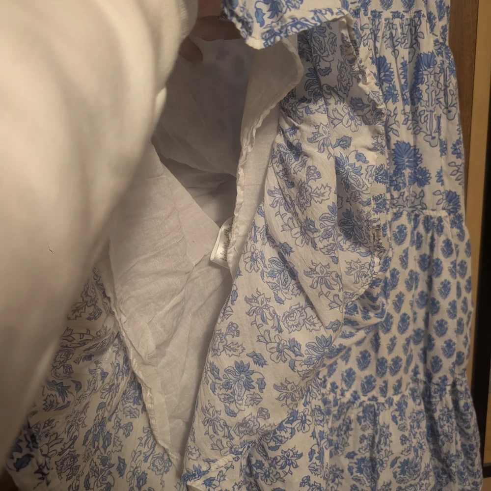 Blue Patterned Sleeveless Maxi Dress - Picture 4 of 9